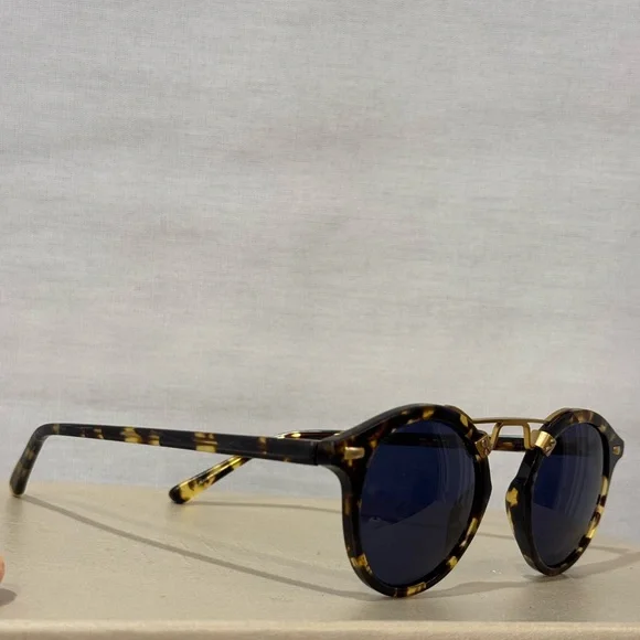 KREWE St Louis I Classic Tortoise Sunglasses with Dark Blue Lenses KREWE St Louis I Classic Tortoise Sunglasses with Dark Blue  main image 3